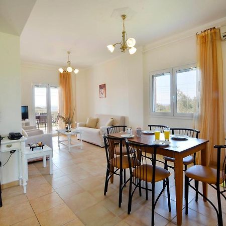 Giokos Apartment Ágios Matthaíos Екстериор снимка