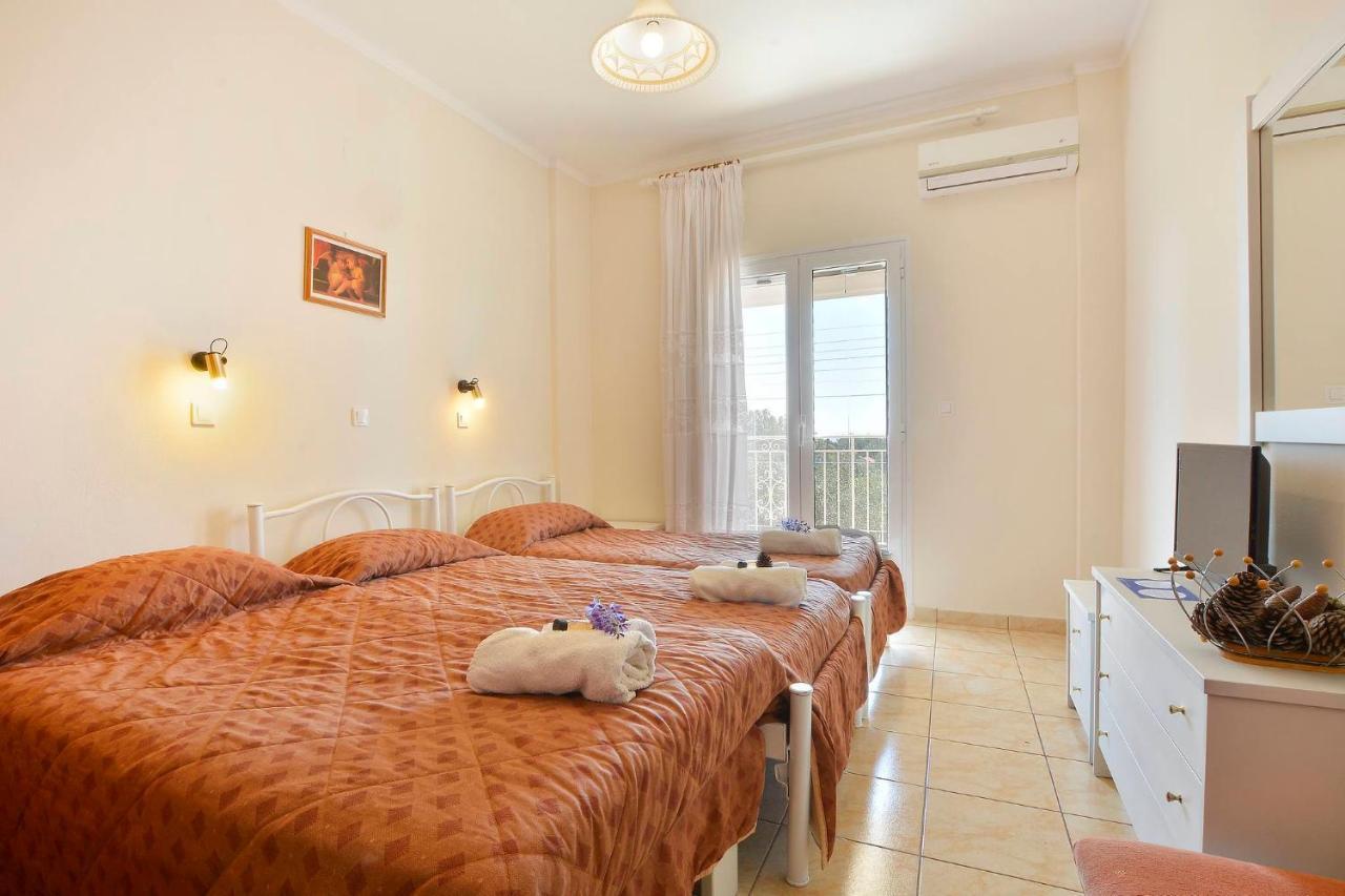 Giokos Apartment Ágios Matthaíos Екстериор снимка